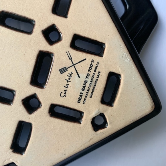 NWT Sur La Table Pro Ceramic Grilling Grid 7x19 - Picture 4 of 7